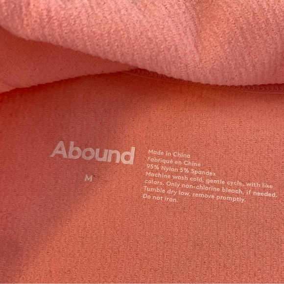 NWOT Abound Pink Hydrangea Avery Twist Bralette - Picture 4 of 6